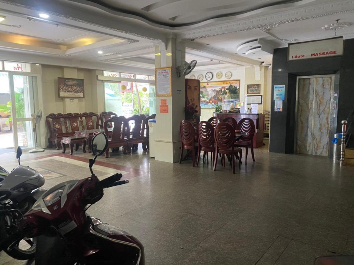 Khách Sạn Thanh Hồng Ciudad Ho Chi Minh  Exterior foto