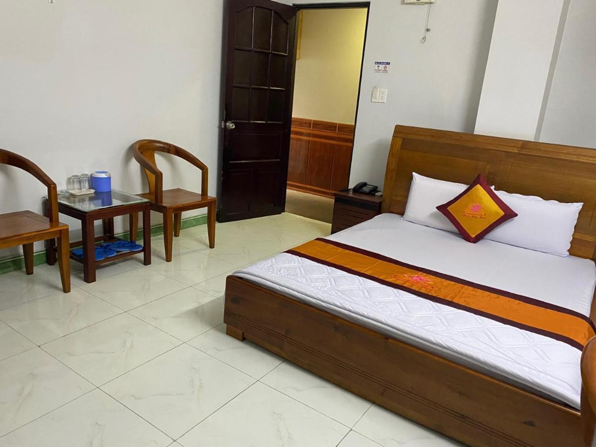 Khách Sạn Thanh Hồng Ciudad Ho Chi Minh  Exterior foto