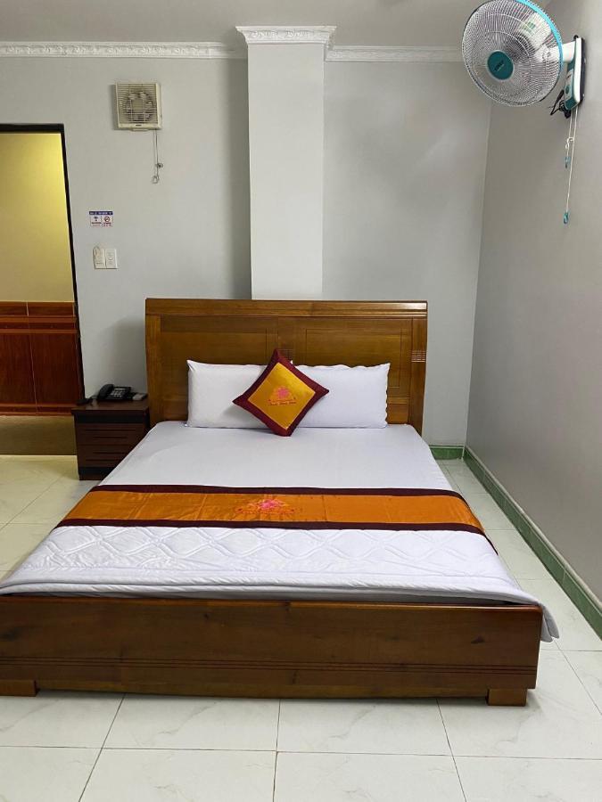 Khách Sạn Thanh Hồng Ciudad Ho Chi Minh  Exterior foto