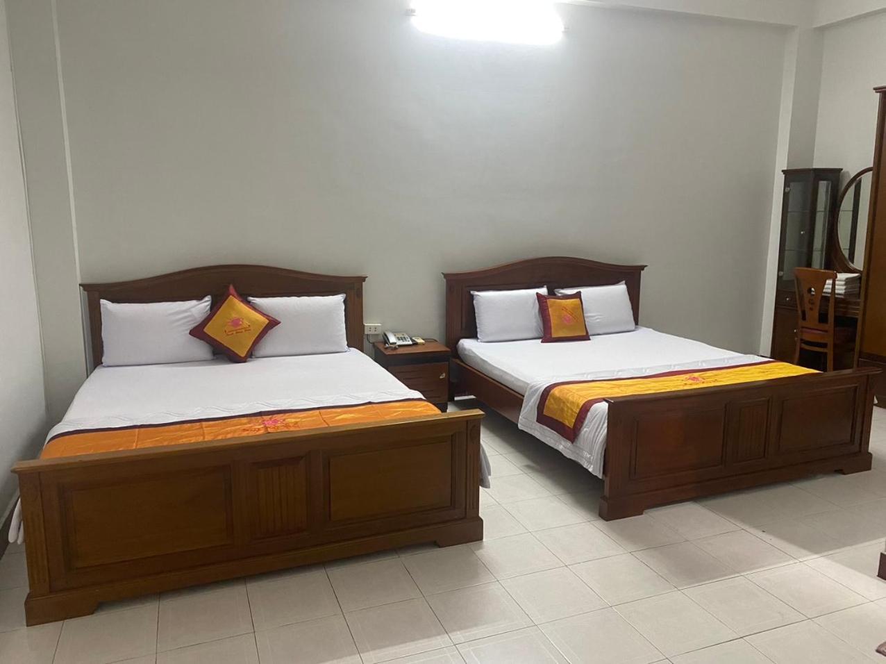 Khách Sạn Thanh Hồng Ciudad Ho Chi Minh  Exterior foto
