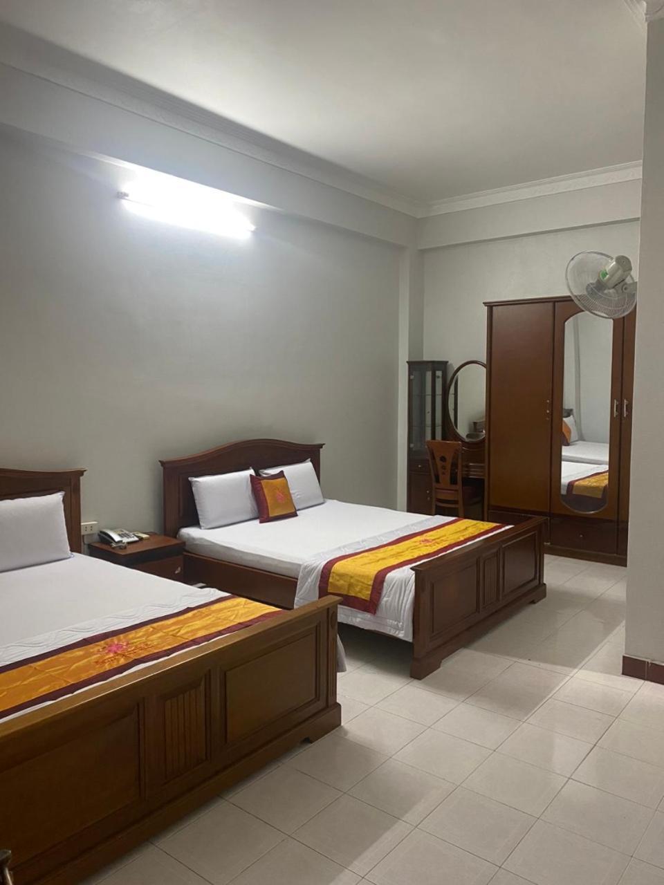 Khách Sạn Thanh Hồng Ciudad Ho Chi Minh  Exterior foto